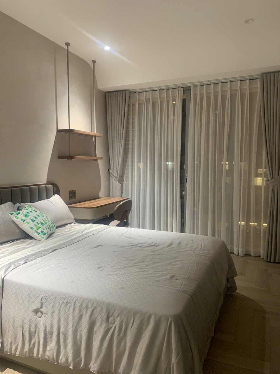 z7099117954947_20a96b65ade0632bc62462a190117fed