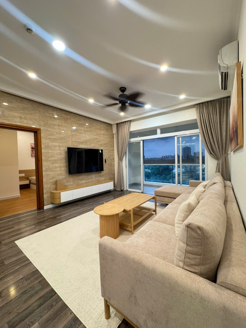 z7110906563851_5a6ec25c3d927134f8e2fee3e3df0bf0