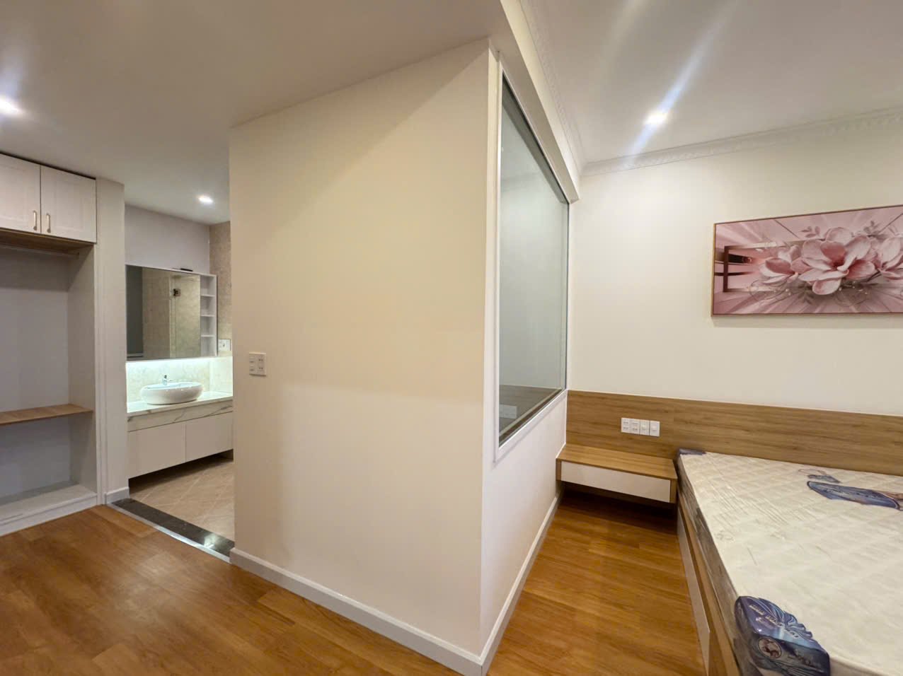 z7110906591828_10516980931b18423506709f28dce629