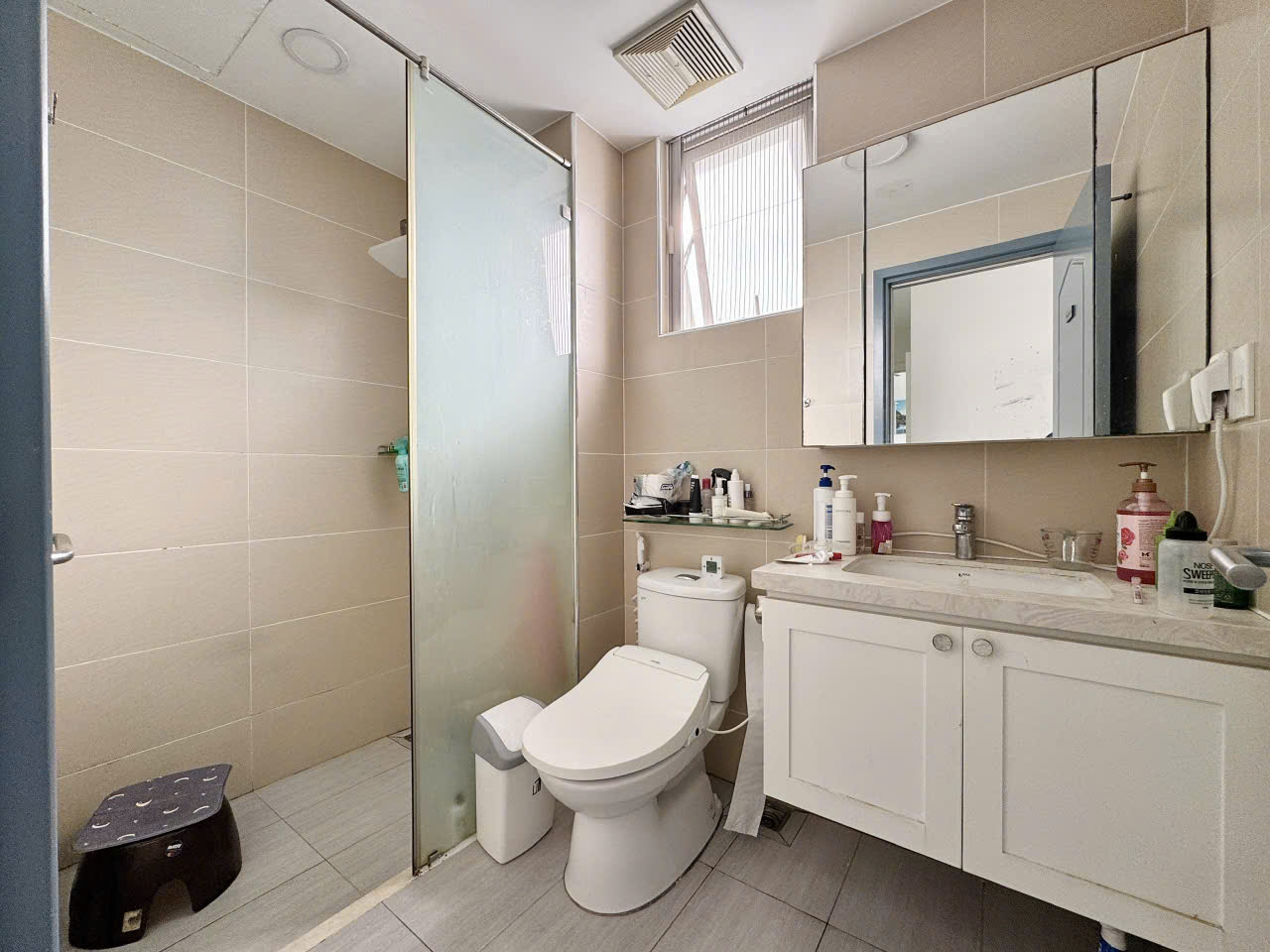 z7138017160001_98f233072b9206e299d764cb54edd42e