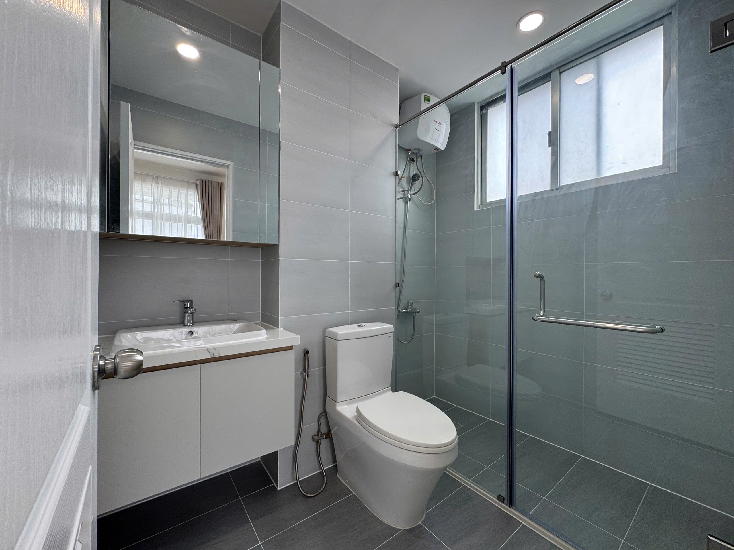 z7138018571959_b91178754b2431f9fc49dc28f9d16e1a