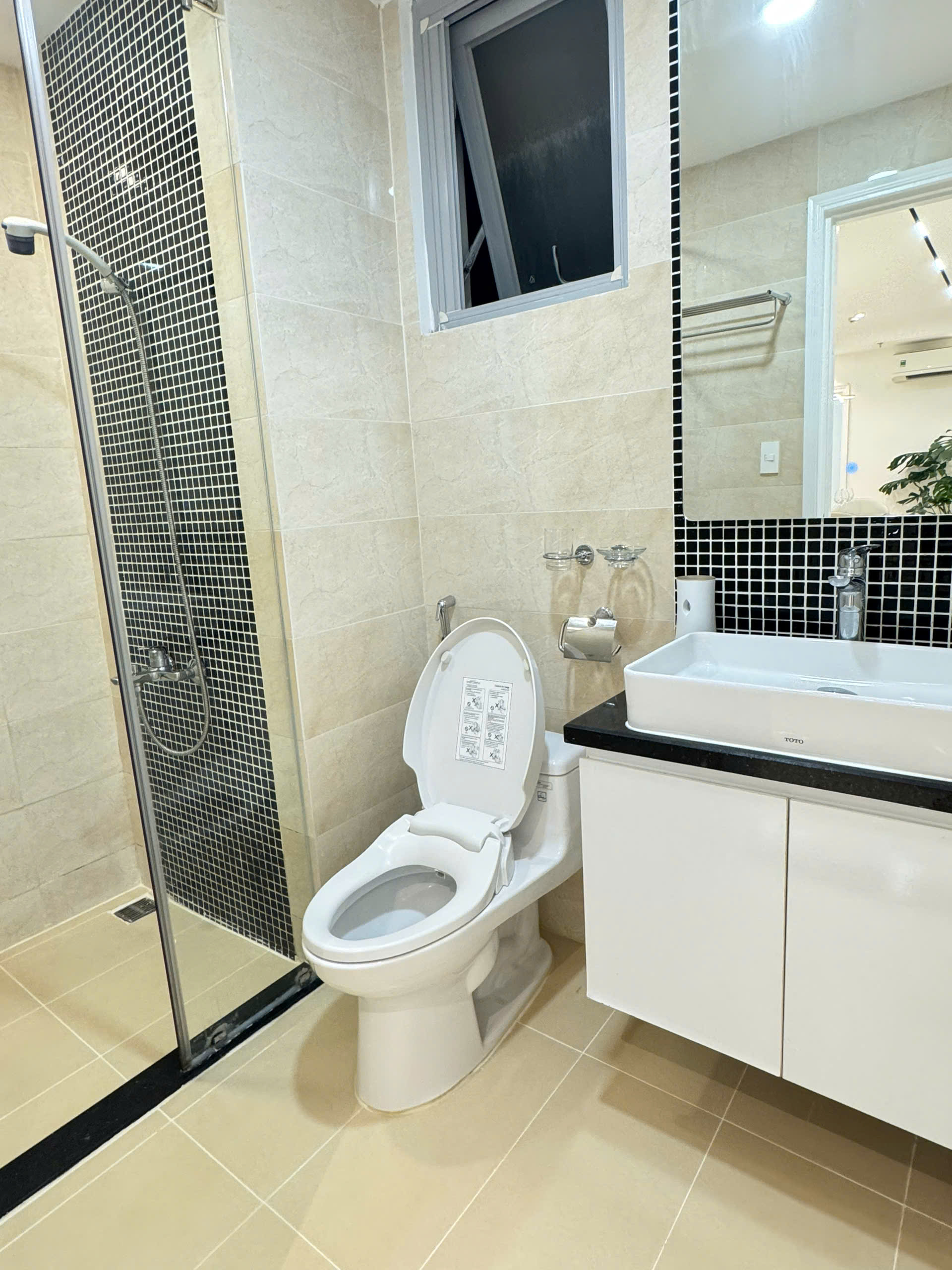 z7140466338425_12b84487b6207867c01c9bed4c3d519a