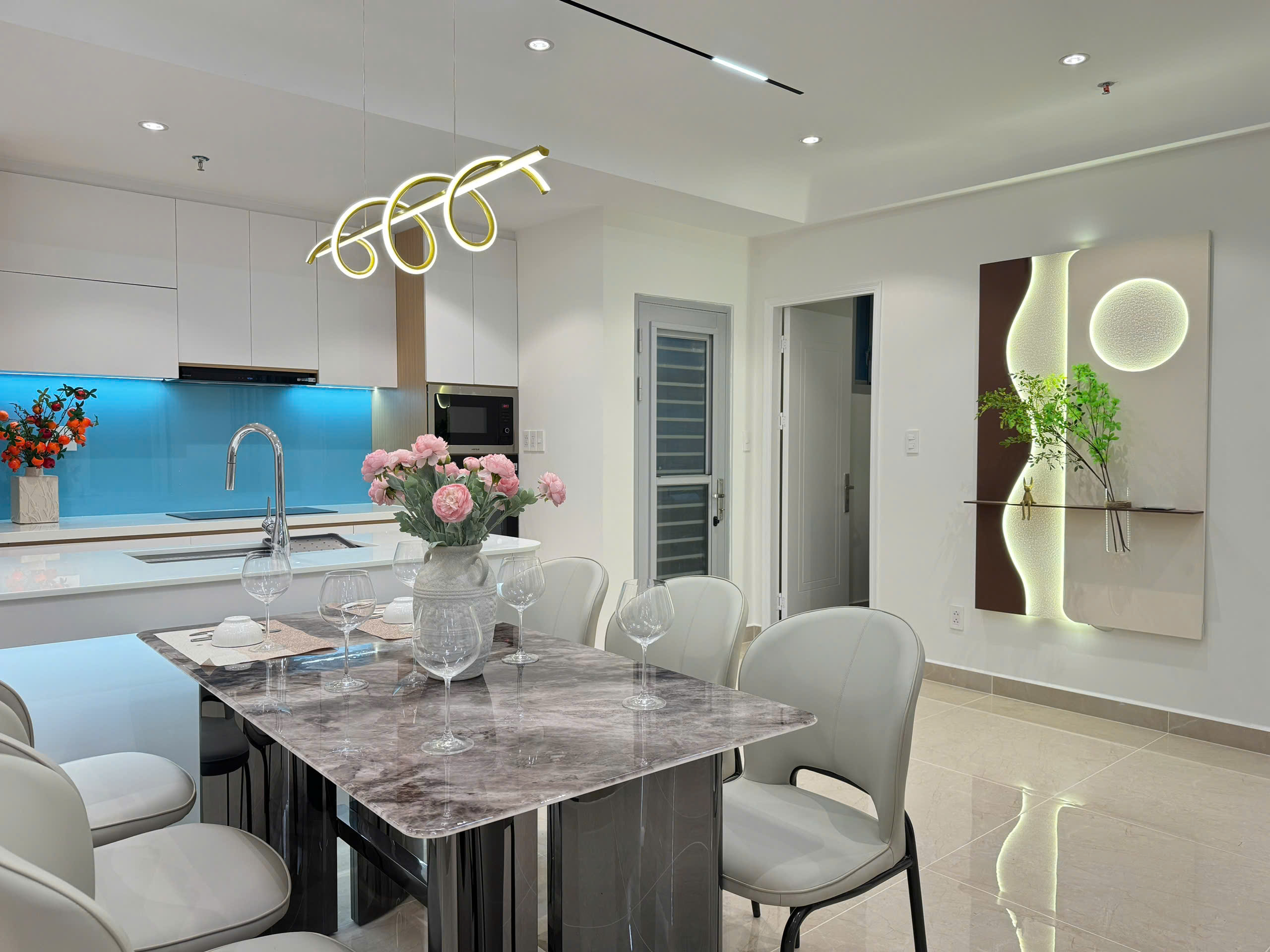 z7140466372023_e3be8a9af5ad1de75360061a105946b6